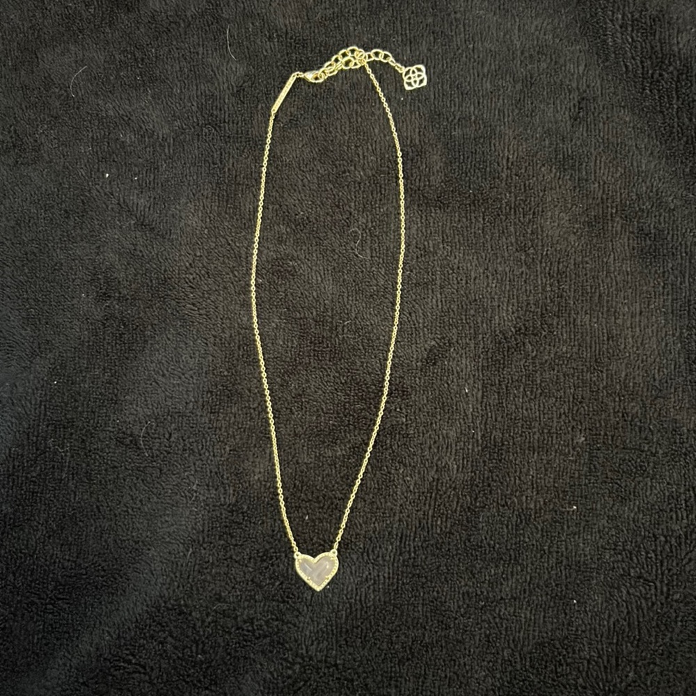 Kendra Scott heart necklace